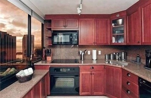 Waikiki Condo | Elegant Windsor Waikiki Condo