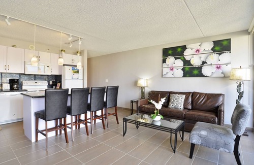 Waikiki Apartment | Fully Remodeled View Condo with Free Parking and Hi-Speed WiFi