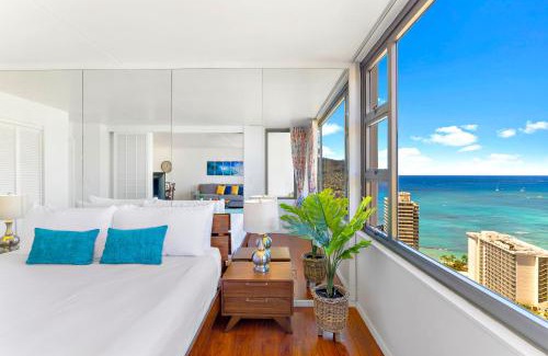 Waikiki Apartment | Hawaii Dream Escape, Ocean Views & Free Parking