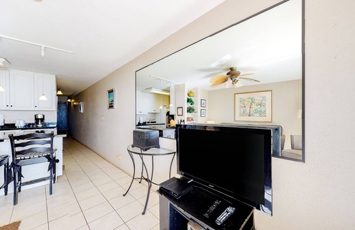 Maalaea Condo | Island Sands Resort Condo w/Free WiFi, Ocean View-Near Everything