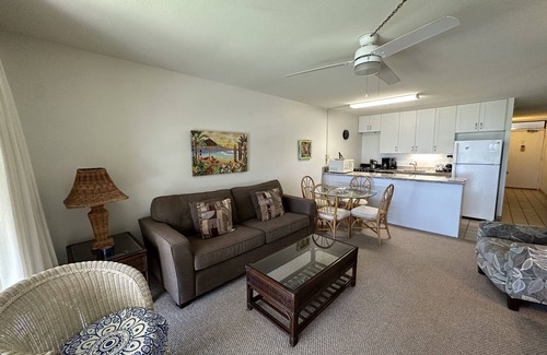 Kihei Condo | Leinaala Oceanfront #303 Panoramic Ocean Front View, A/C Great Location, Pool