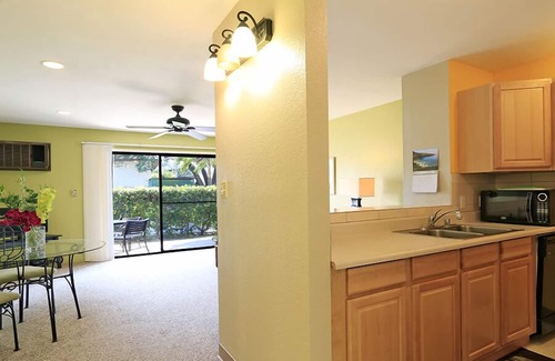 Kihei Condo | Lush Garden Charmer - Breathtaking Sunsets