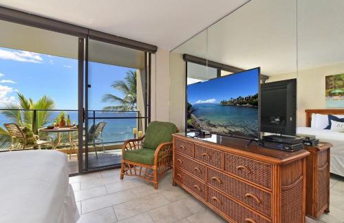 Honokowai Apartment | Mahana 602 · MA 602 Kaanapali OceanFront Studio Ocean View Pool