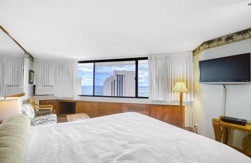 Waikiki Hotel | Marina Tower 3702