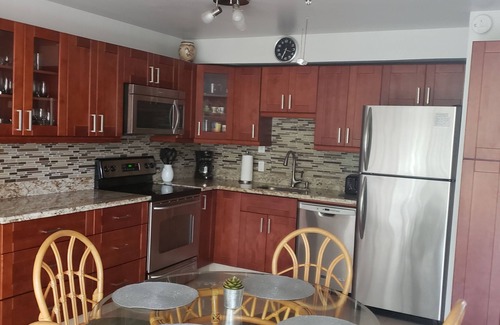 Kihei Condo | Newly updated, fully equipped unit. King size bed, new kitchen, steps to beach.