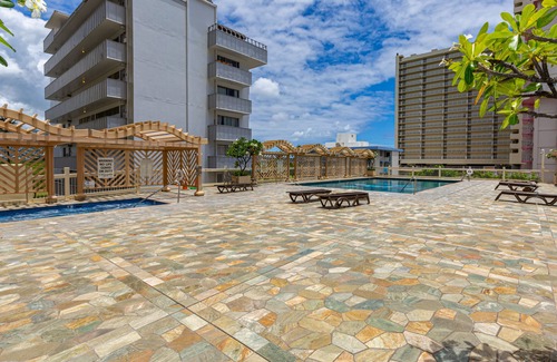 Waikiki Condo | Ocean & Diamond Head View Studio at Waikiki