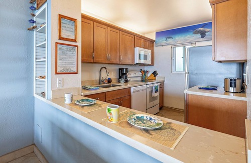 Kihei Condo | Oceanfront! Air Conditioned! Amazing Views! Ground Floor! 3 Bedroom 2 Bath