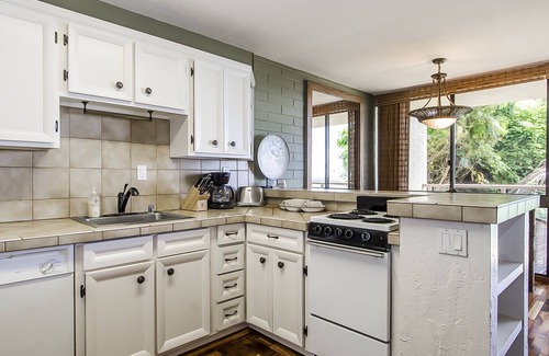 Poipu Apartment | Oceanfront Corner Condo near Lawai Beach w/Balcony, Free WiFi, Shared W/D, Grill