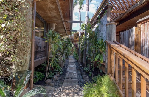 Historic Lahaina Front Street House | The KulanI Maui: boutique bungalow accommodations one walking street to beach