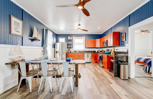 Hilo House | Whaler`s Inn- Nautical Magical