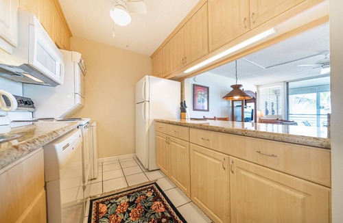 Kihei Condo | 1-bedroom condo, short walk to Kamaole Beach - Great Fall 2025 rates!