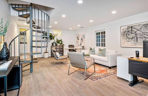 Tri-West Apartment | 1 Bedroom Single family L-(582055) by Houzlet