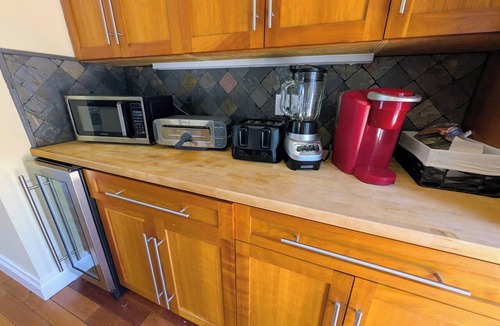Poinsettia Heights House | #1 Family Oasis/Htd SW Pool/3BR/10mins to all/No Car Rqd/New Pics/All Updated