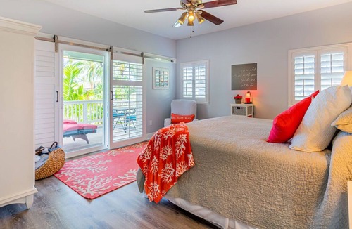 Ko Olina House | 1074-Beautifully Upgraded 3 Bed 2 1/2 Bath Townhome in Coconut Plantation