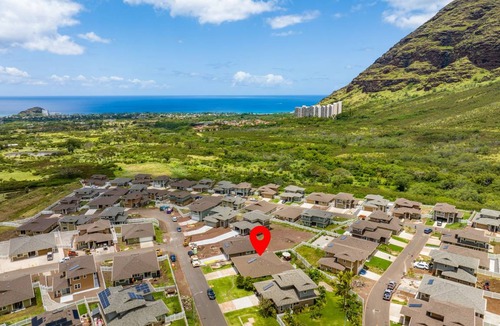 Makaha Valley House | 138 m² House ∙ 3 bedrooms ∙ 8 guests
