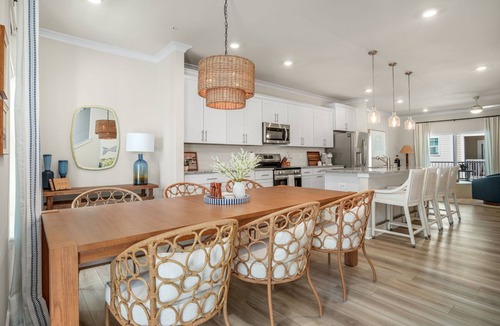 Caine Woods House | 143rd St. Large upscale Townhouse -Sleeps 8/Pool