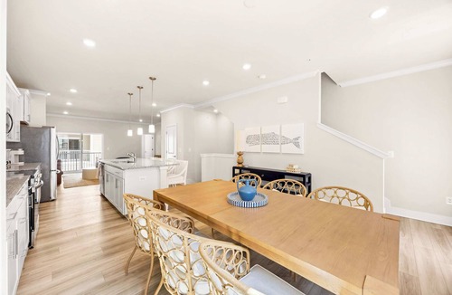 Caine Woods House | 143rd St. Large upscale Townhouse -Sleeps 8/Pool