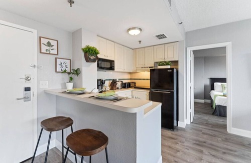 Southwest Orlando Condo | #1706 Lakeview 2/2 Condo I-Drive Universal/Disney
