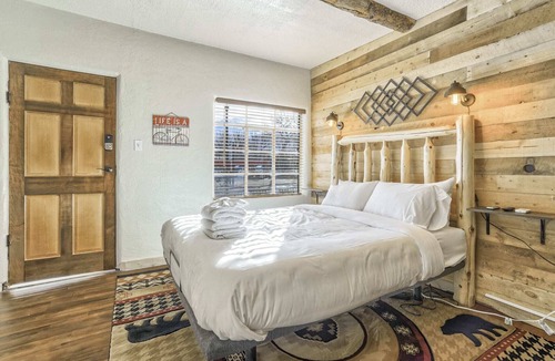 West Colorado Springs Apartment | 1BD Suite✶Old Colorado City & Hiking!✶Dogs Welcome