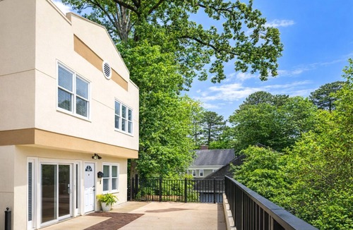 Garden Hills House | 2-bed, 2 bath, 2 story townhome in the upscale area of Buckhead Atlanta