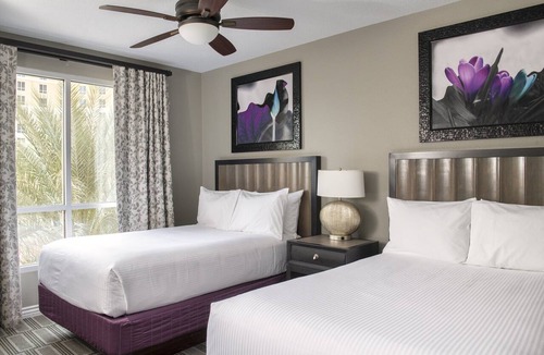Las Vegas Resort | 2 Bed 2 Bath Las Vegas - Pools, Hot Tubs, Cabanas and More!