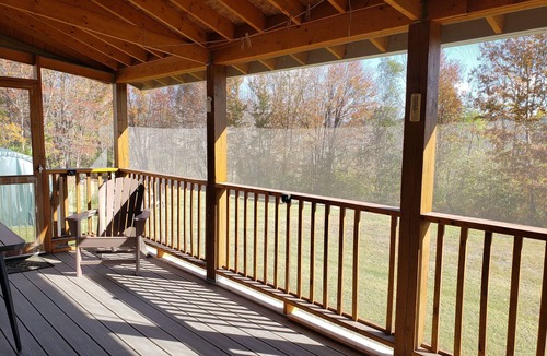 West Paris House | 2-bedroom Home on the shore of Moose Pond, West Paris. Maine with WiFi, AC