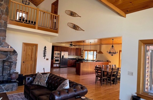 Stamford House | 24 Acre Southern Vermont Luxury Hilltop Retreat - Private Pool & Panoramic Views