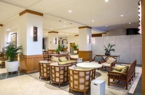 Waikiki Apartment | 26 FREE Parking Ocean Front 2br-Waikiki Ala Moana