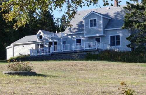 Eastport House | 27 acres nestled on the coast of Cobscook Bay