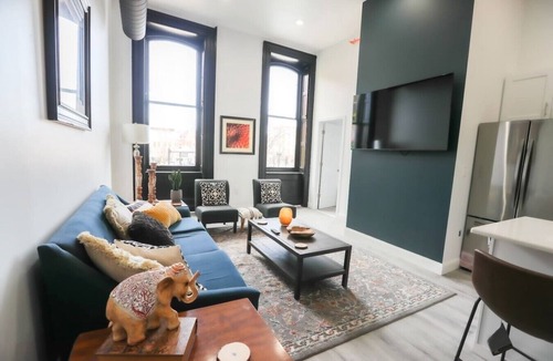 Downtown Historic District Apartment | 2A Experience Easton in Luxury: