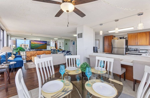 Waikiki Condo | 2bed/2bath Penthouse Ocean View.Recent Luxurious Renovation