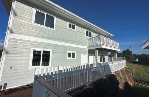 Pearl City House | 3 bedroom 2 full bath with larger Gazebo and backyard. Minimum 30 days stays