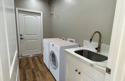Pearl City House | 3 bedroom 2 full bath with larger Gazebo and backyard. Minimum 30 days stays