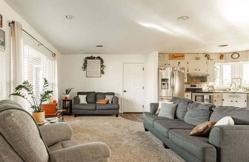 Ephrata House | 3 Bedroom House - Family Friendly - Sleeps 6