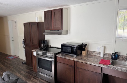 Branford House | 3 Rivers Getaway