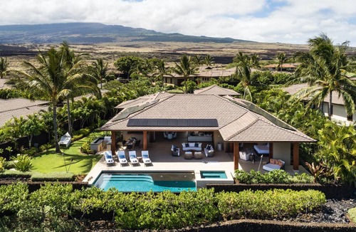 Kaupulehu House | 314 m² House ∙ 4 bedrooms ∙ 8 guests