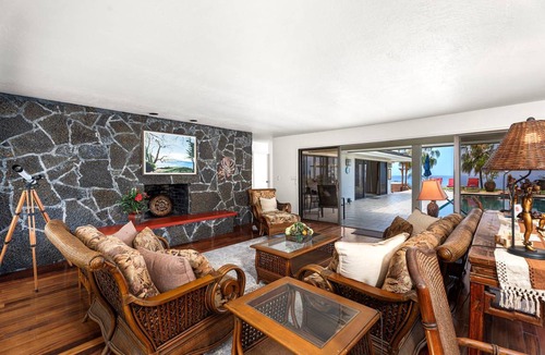 Kalaoa House | 375 m² House ∙ 5 bedrooms ∙ 10 guests