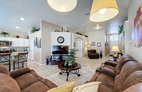 Windsor Palms Villa | 4 Bed in Windsor Palms Resort - Steps to Disney villa