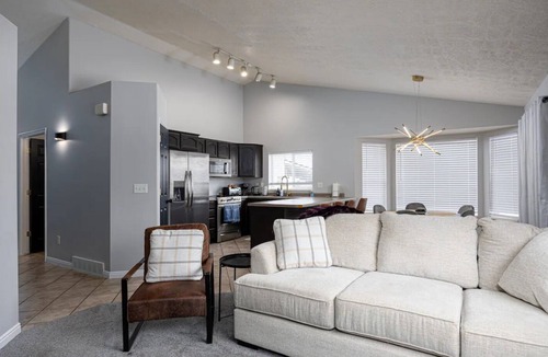 Salt Lake City Apartment | 4BR 4BA w/Movie Theater Near SLC, Airport, Skis