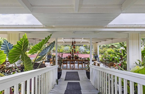 Pahoa Villa | 5-Acre Gated Retreat – Heated Pool & Spa, Horses, Orchard & Sweeping Ocean Views