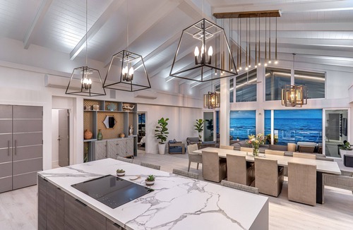 Waialua House | 5 Bedroom 6 Bath Luxury Home on The North Shore