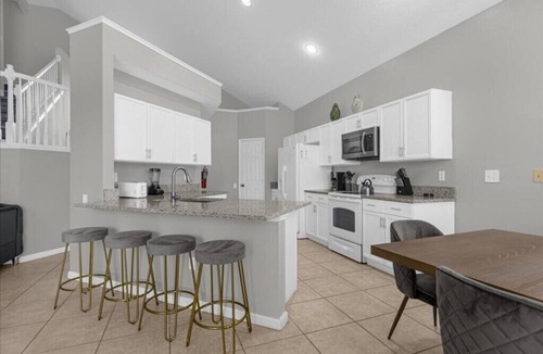 Bay Lake House | 5 Bedrooms/3.5 Bathrooms/Windsor Palms (8017 KP)