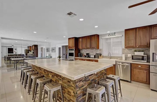 Enterprise House | 6870 sqft Indoor Pool/Theater Room/Game Room, 10bd