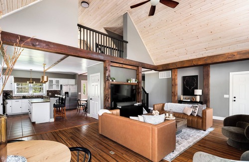 Saugerties House | 7-Acre Horse Farm - Pool, Mountain View, Hot Tub, Sauna, Game Room - Sleeps 10