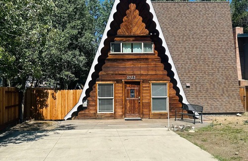 South Lake Tahoe House | A-Frame Cabin | Deck | BBQ | Near Ski Run Marina