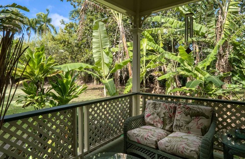 Pauwela Bed & Breakfast | A House of Healing for over 150 years!