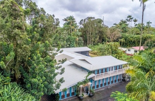 Kurtistown House | A Rainforest Retreat 20 minutes to Hilo and Volcano National Park