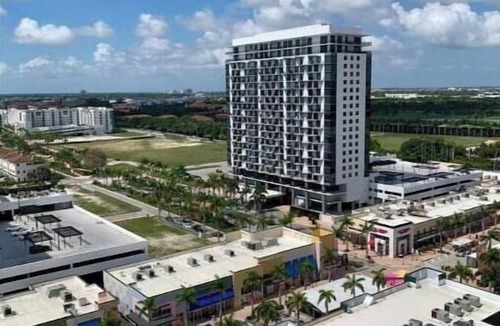 Doral Apartment | A1206B Awesome Downtown Doral
