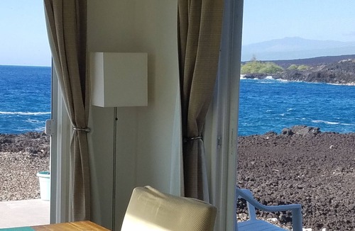 Captain Cook House | Absolute Ocean Front Home at Sea Level Hale Hokulani "House of the Heavenly Star