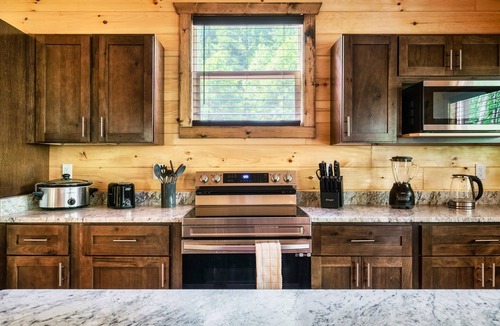 Wears Valley Cabin | Absolute Privacy Awaits - Indoor Pool|Hot Tub|Fast Wifi|Games